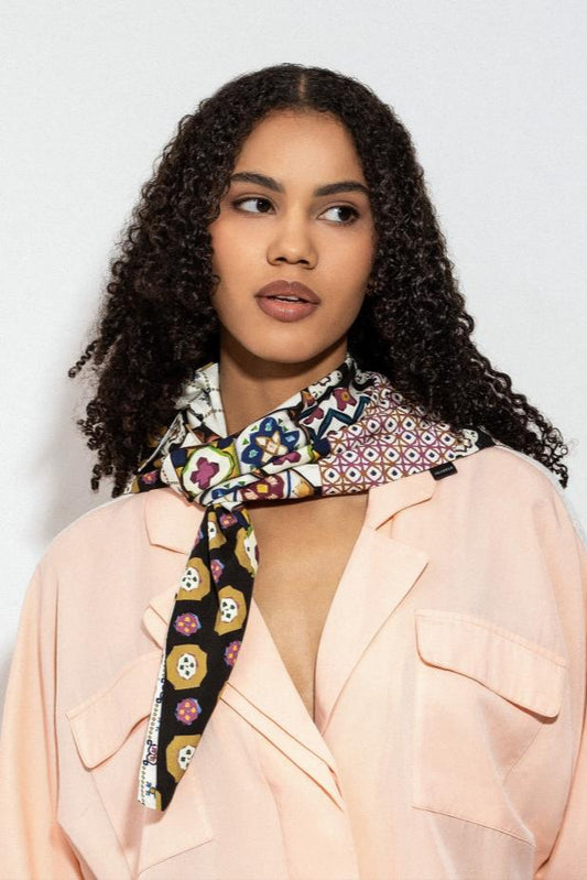 SKARELE ARDA bold graphic print viscose SCARF, 70x70cm