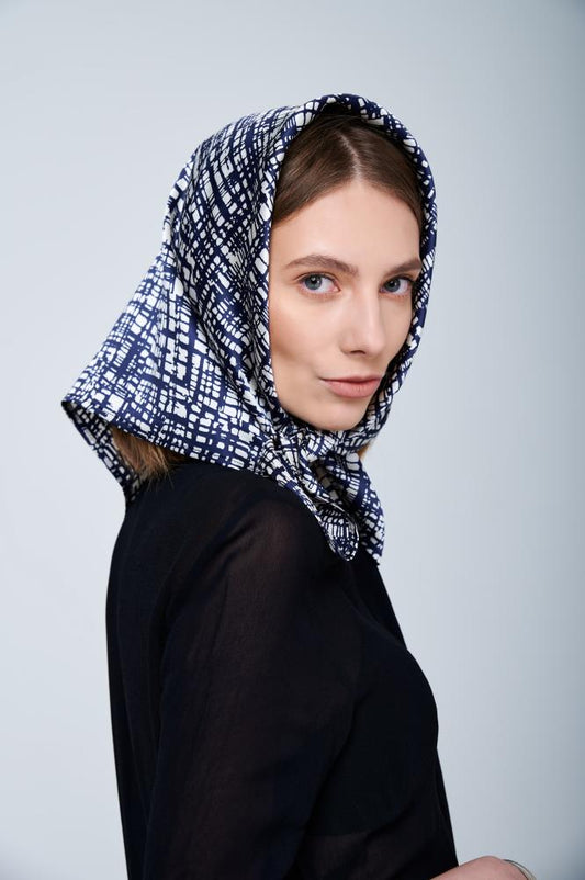 SKARELE CHAOS white & navy abstract silk SCARF, 65x65cm