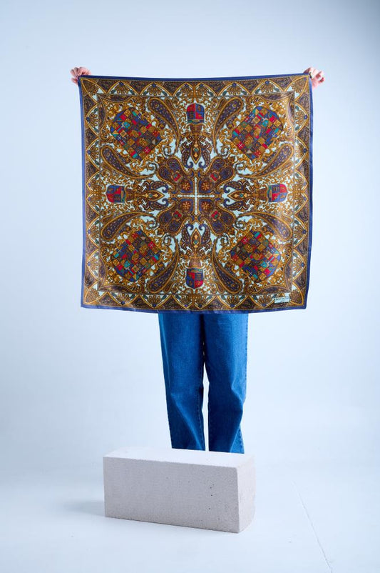 SKARELE Vintage 002 scarf, 89x87cm