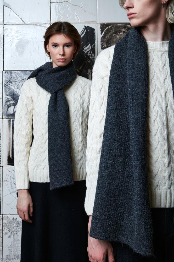 MOONSTONE & JASPER Set: Classic 100% Wool Scarf Duo