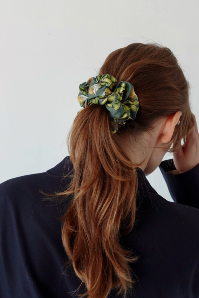 BLAZE & EVENING Silk Set: Oversized Sheer Scarf & Mid-Size Scrunchie