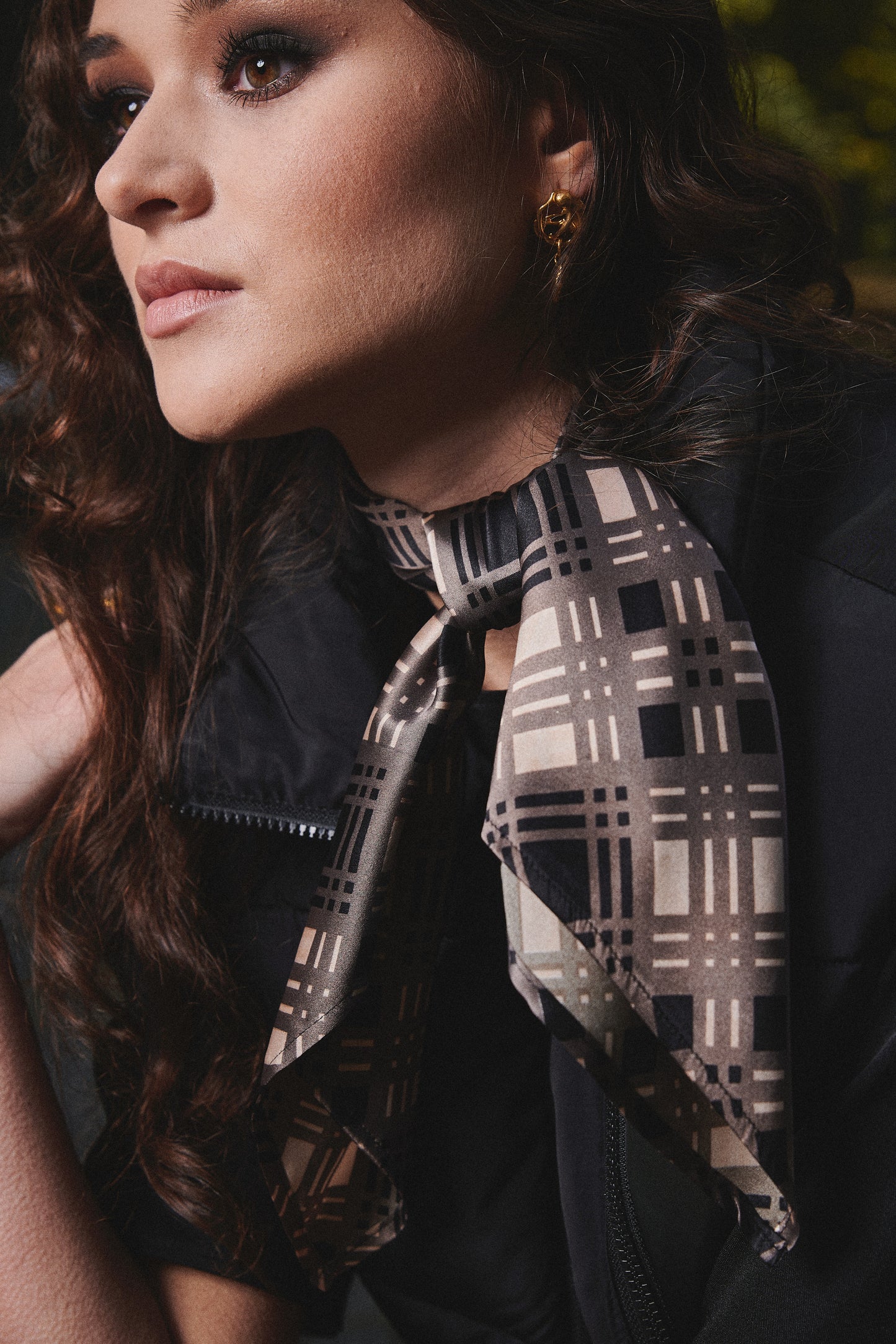 SKARELE IRIS geometric beige silk SCARF, 64x64cm