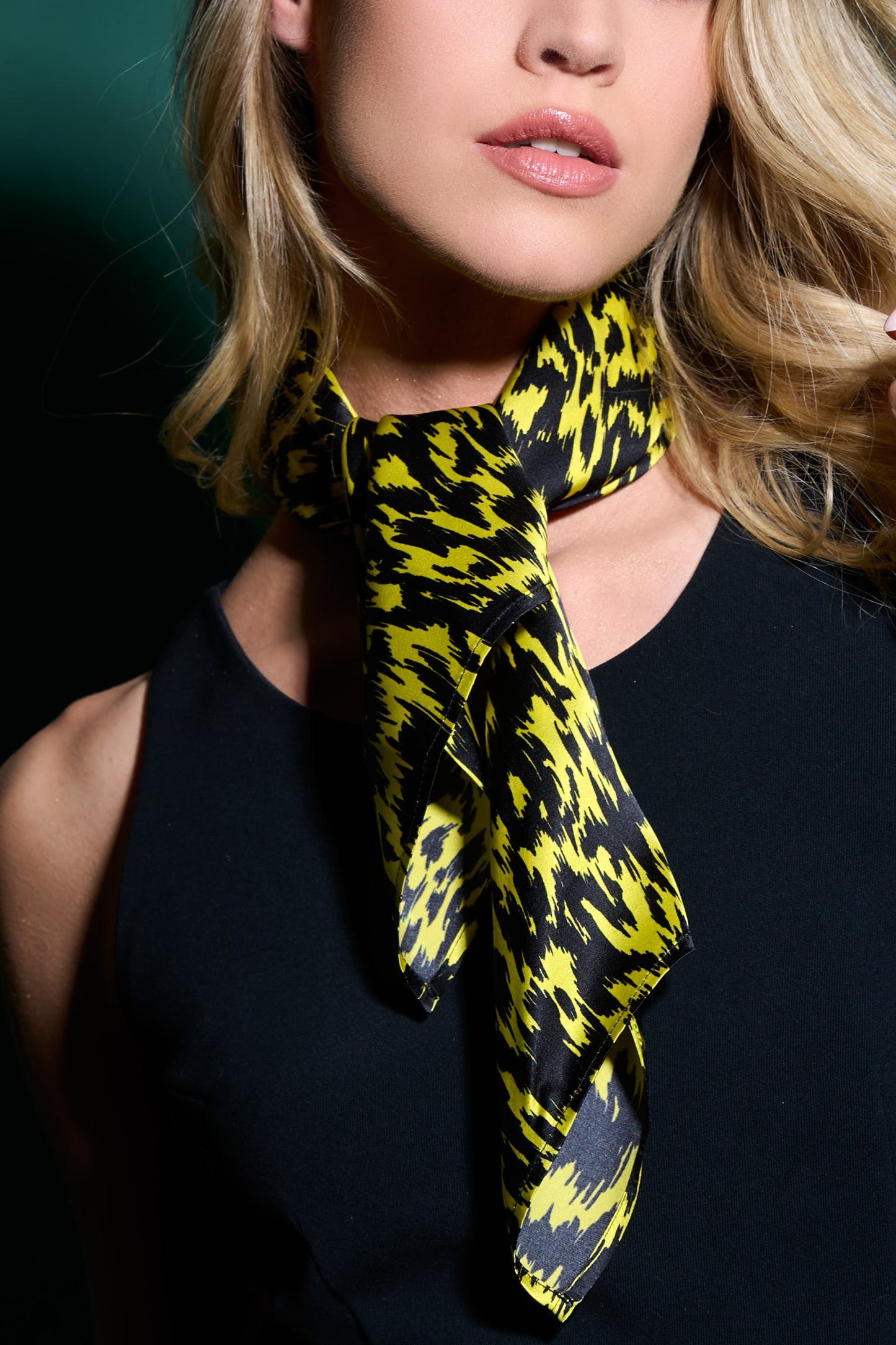 SKARELE TOUCAN vibrant yellow & black silk SCARF, 60x60cm