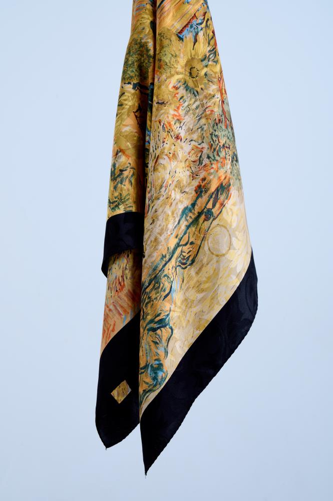 SKARELE Vintage 017 scarf, 84x87cm